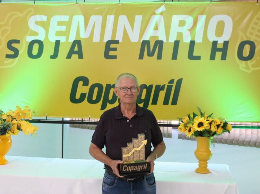 Copagril premia associados durante Seminário Soja e Milho 2023