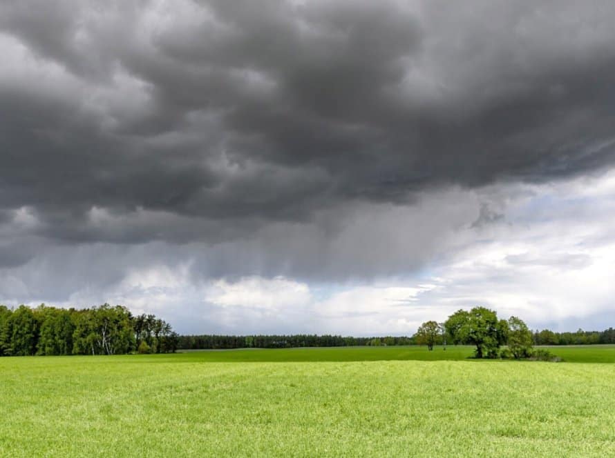 Outubro será marcado por chuva acima da média no centro-sul do país e abaixo nas regiões Norte e Nordeste