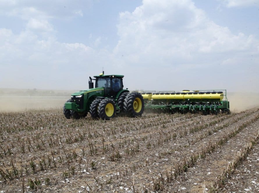 Soja: Plantio atrasado no BR é um dos pontos de atenção de semana de poucos negócios no país