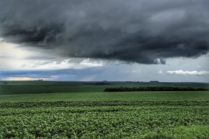 Últimos dias do ano devem ter chuva forte em várias regiões do Rio Grande do Sul