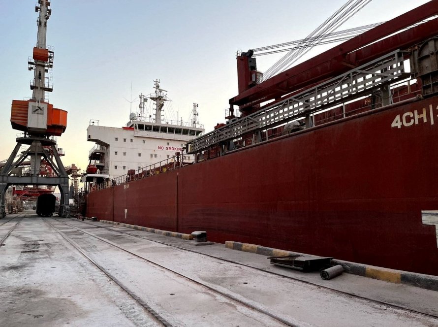 Exportações agrícolas da Ucrânia pelo mar somam 2,95 mi t na 1ª quinzena