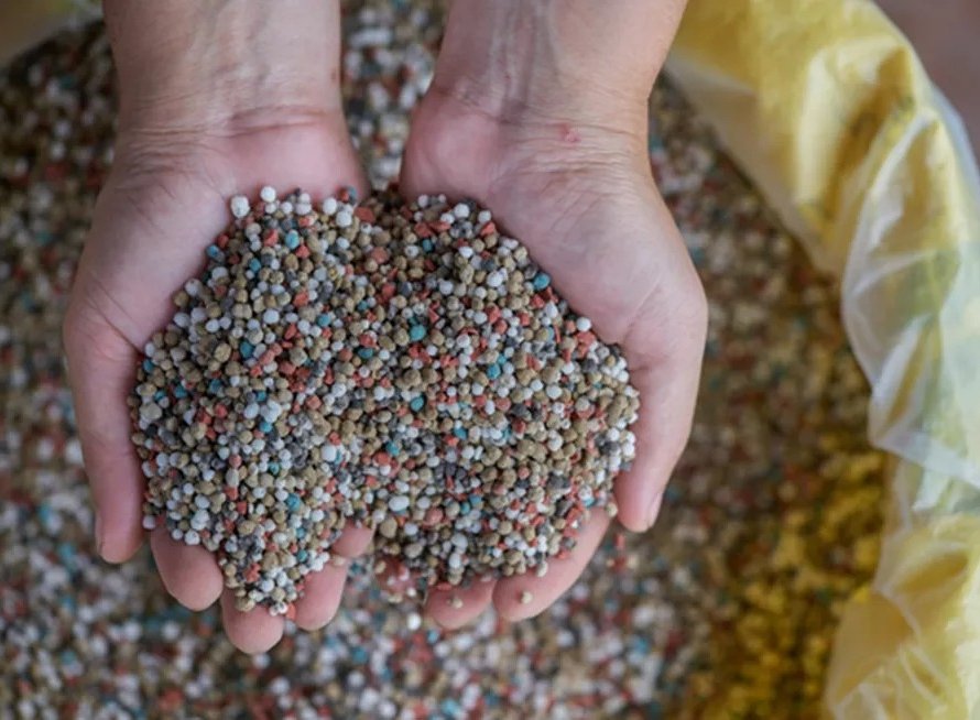 Fertilizantes: Compras para 24/25 estão atrasadas, mas gestão na troca da soja está otimizada