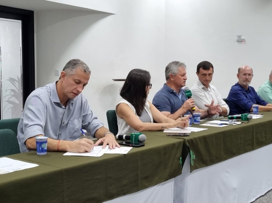 Moratória da soja e da carne inviabiliza agropecuária em Mato Grosso, afirma presidente do Fórum Agro MT   