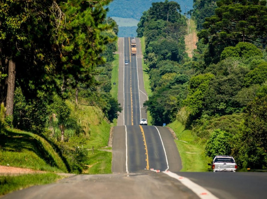 Nova ponte entre Paraná e Mato Grosso do Sul impulsionará o transporte rodoviário de cargas e a economia local