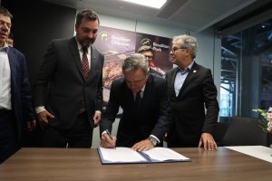 ABPA e ApexBrasil renovam convênio com impacto direto nas exportações