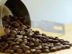 Exportação brasileira de café cai 28% em abril, mas segue recorde na safra 2024/25