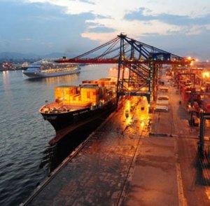 O Porto do café brasileiro: Santos responde por 71% do valor das exportações nacionais