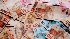 EUA impõem tarifa de 50% sobre exportações brasileiras a partir de agosto