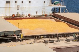 Exportação de milho abre julho ainda refletindo atraso nos embarques