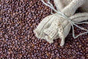 Após tarifas dos EUA, China habilita 183 novas empresas brasileiras de café a exportar