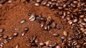 Brasil exporta menos café, mas ganha mais: o que está por trás da valorização?
