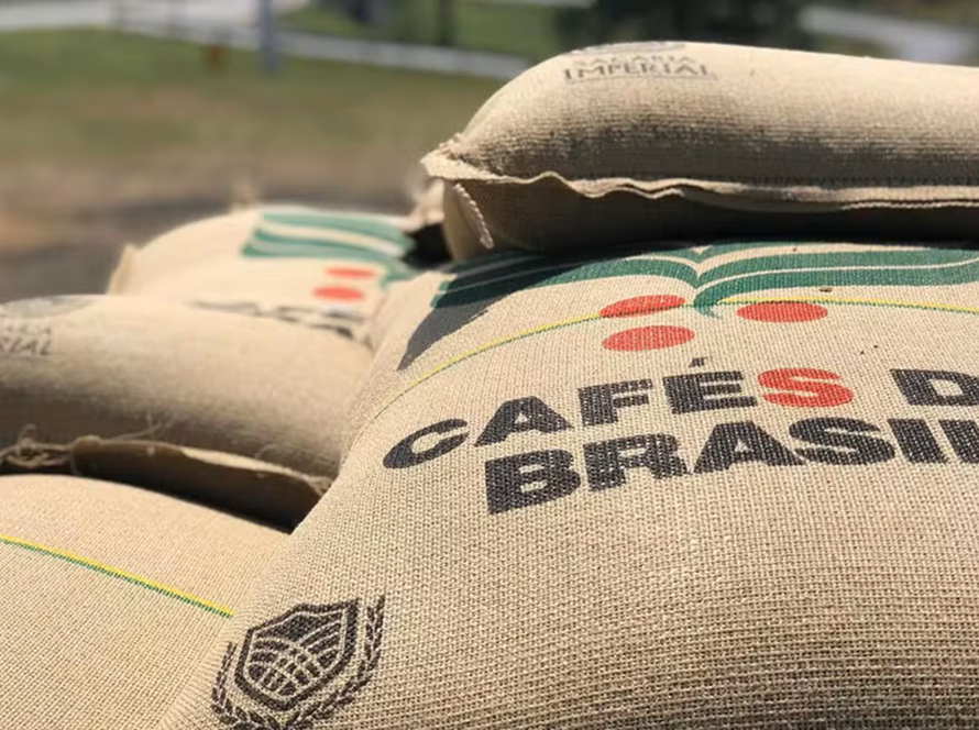 Brasil exporta 3,1 mi de sacas de café em agosto, queda de 17,5% ante ago/24