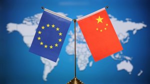 Bruxelas sediará negociações entre UE e China sobre controles de exportação de terras raras