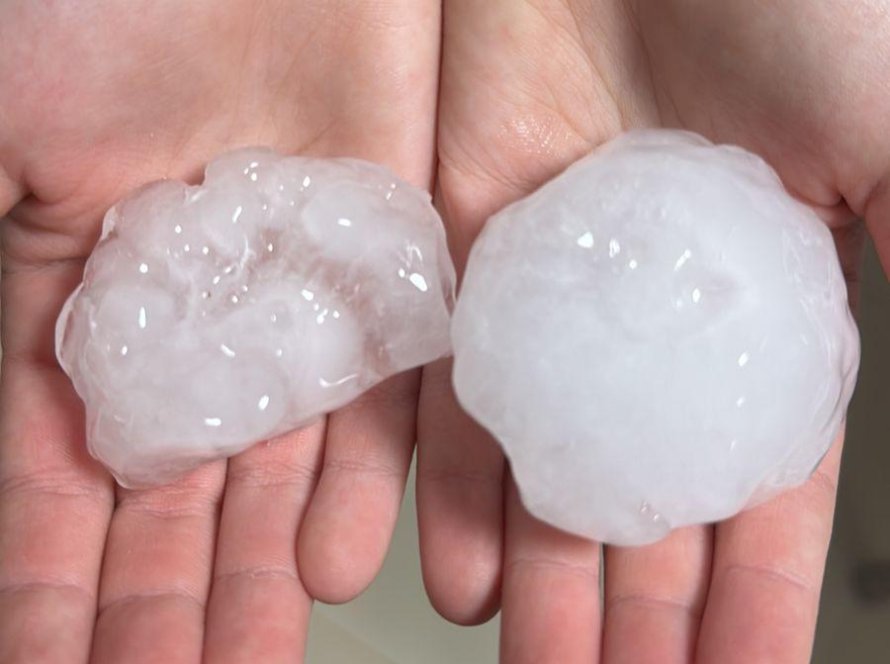 Temporal com granizo afeta metade do Paraná e acende alerta para a safra de soja