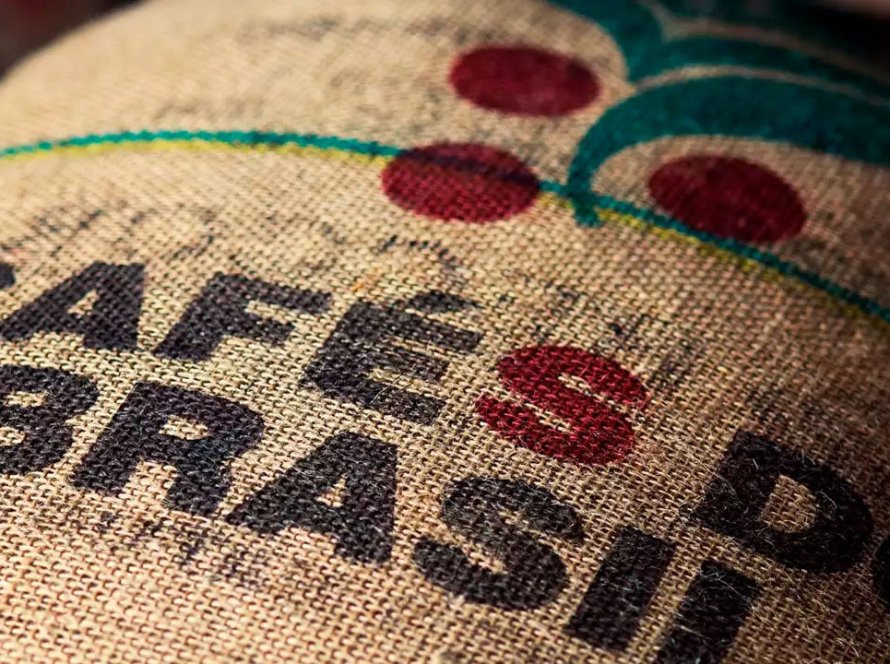 Exportação de café do Brasil totaliza 36,9 milhões de sacas no acumulado de 2025