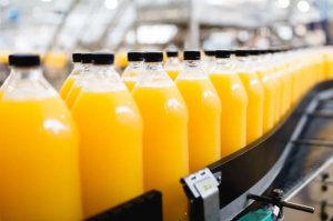 Exportações de suco de laranja fecham primeiro semestre da safra 2025/26 com queda em volume e receita