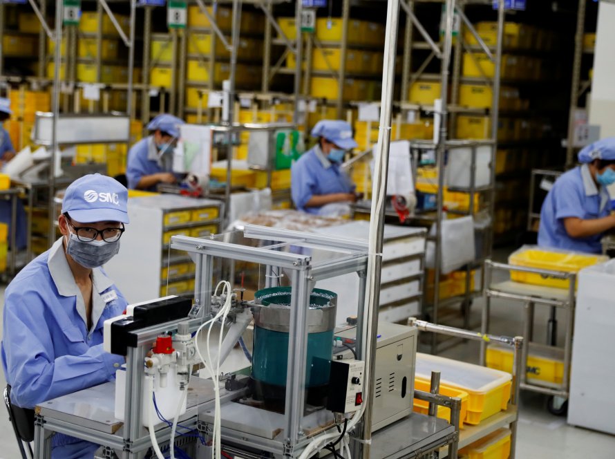 Dados de indústria a China apresentam resultados mistos enquanto guerra afeta perspectivas de exportação