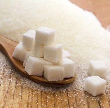 Índia faz acordos de exportação de açúcar com queda da rúpia e aumento do preço global