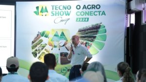 Tecnoshow COMIGO: falha no controle de plantas daninhas pode comprometer exportações de soja e milho