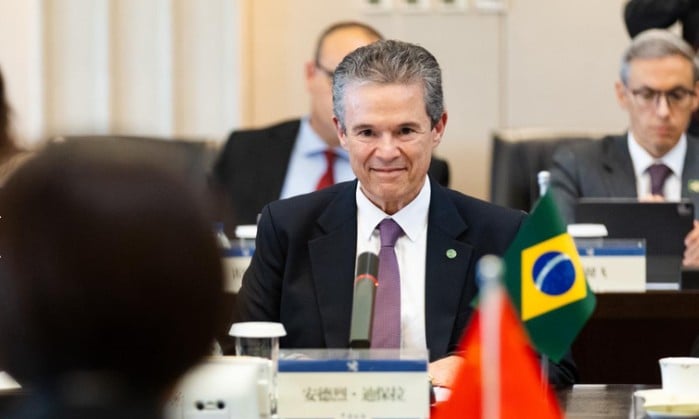 Brasil e China reforçam parceria estratégica e avançam em protocolo para exportação de miúdos suínos