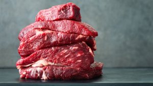 Exportações de carne bovina aceleram em abril, mas proximidade do fim da quota chinesa preocupa