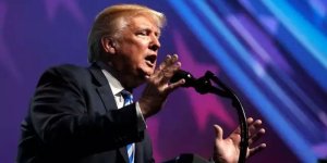 Trump comemora fluxo de petróleo do Golfo e frota do Irã também se prepara para aumentar exportações
