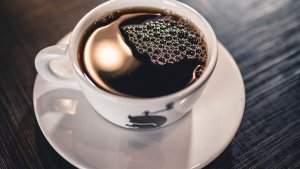Café: atraso na colheita limita exportações de café