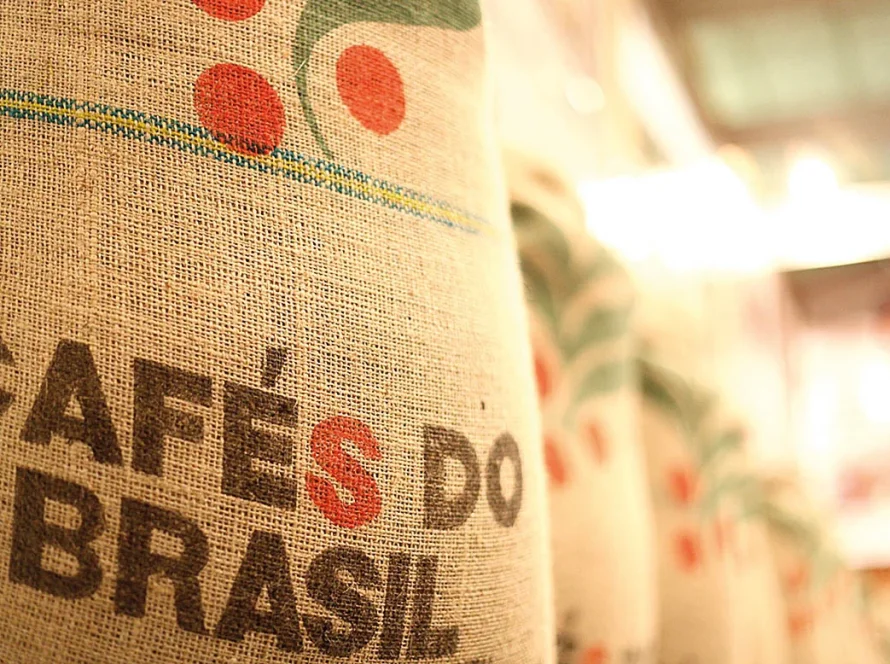 Exportações de café pelo Espírito Santo superam 5 milhões de sacas em 2026; conilon acumulado é o terceiro maior da história