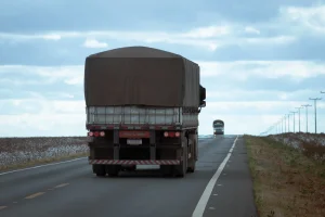 Plantio antecipado da soja acelera planejamento logístico no Norte do Paraná